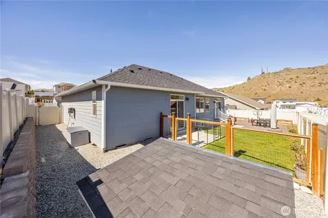 452 Spring View Place Chelan WA 98816