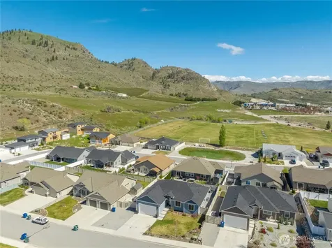 452 Spring View Place Chelan WA 98816