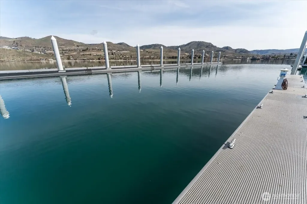 1350 W Woodin Avenue Chelan WA 98816
