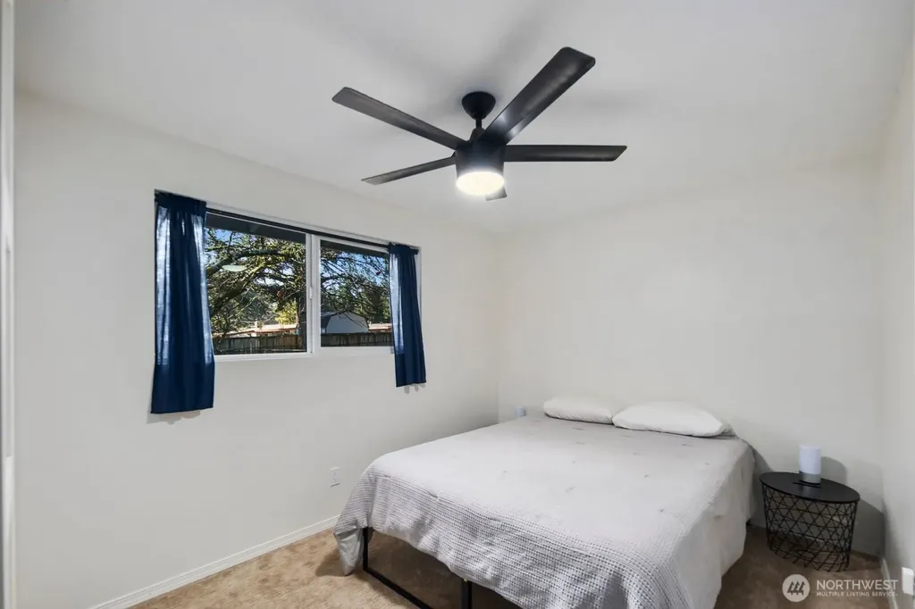 9808 Lawndale Avenue SW Lakewood WA 98498
