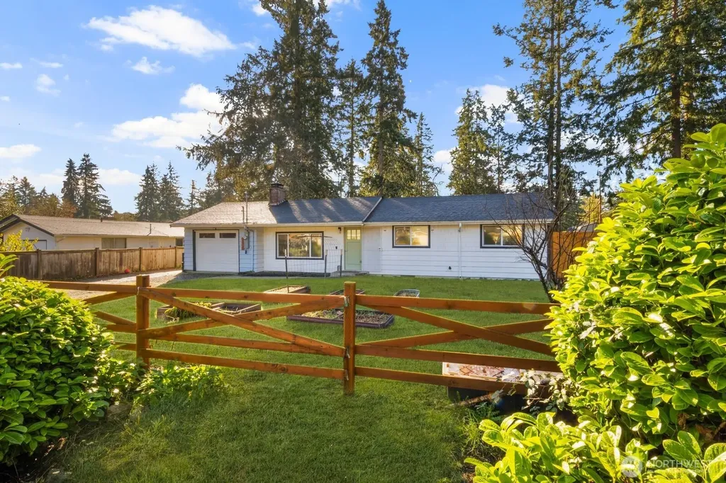 9808 Lawndale Avenue SW Lakewood WA 98498