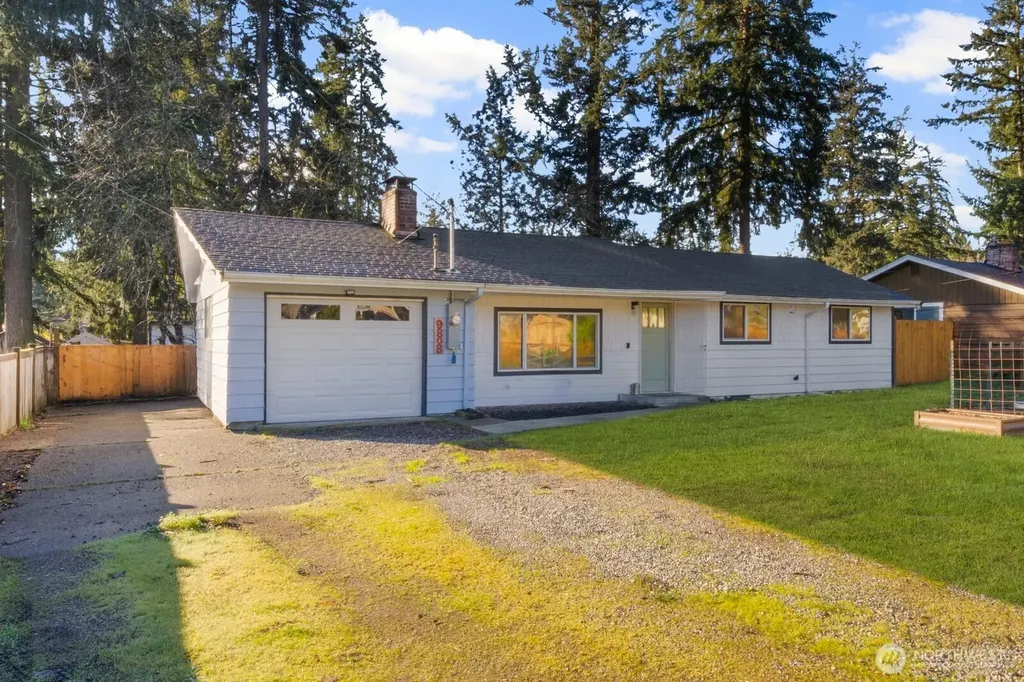 9808 Lawndale Avenue SW Lakewood WA 98498