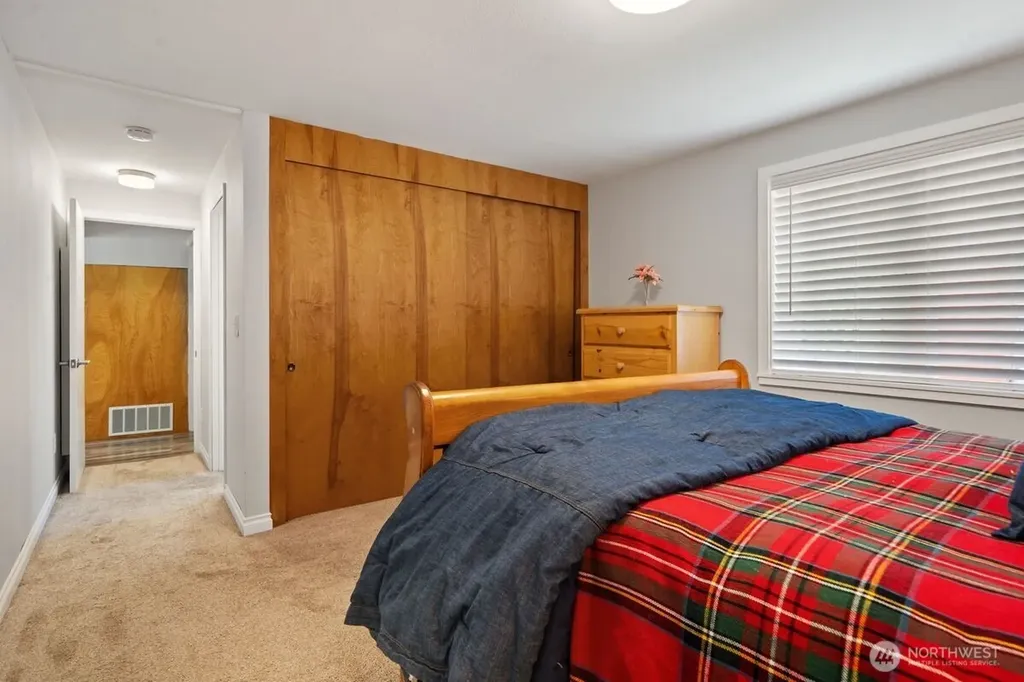 560 Mountain Trail Road Brinnon WA 98320