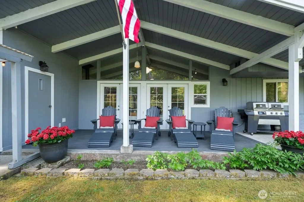 560 Mountain Trail Road Brinnon WA 98320