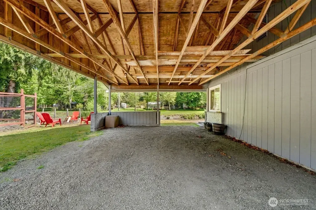 560 Mountain Trail Road Brinnon WA 98320