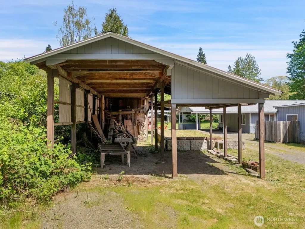 560 Mountain Trail Road Brinnon WA 98320