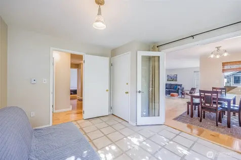 1214 Taylor Avenue N Seattle WA 98109