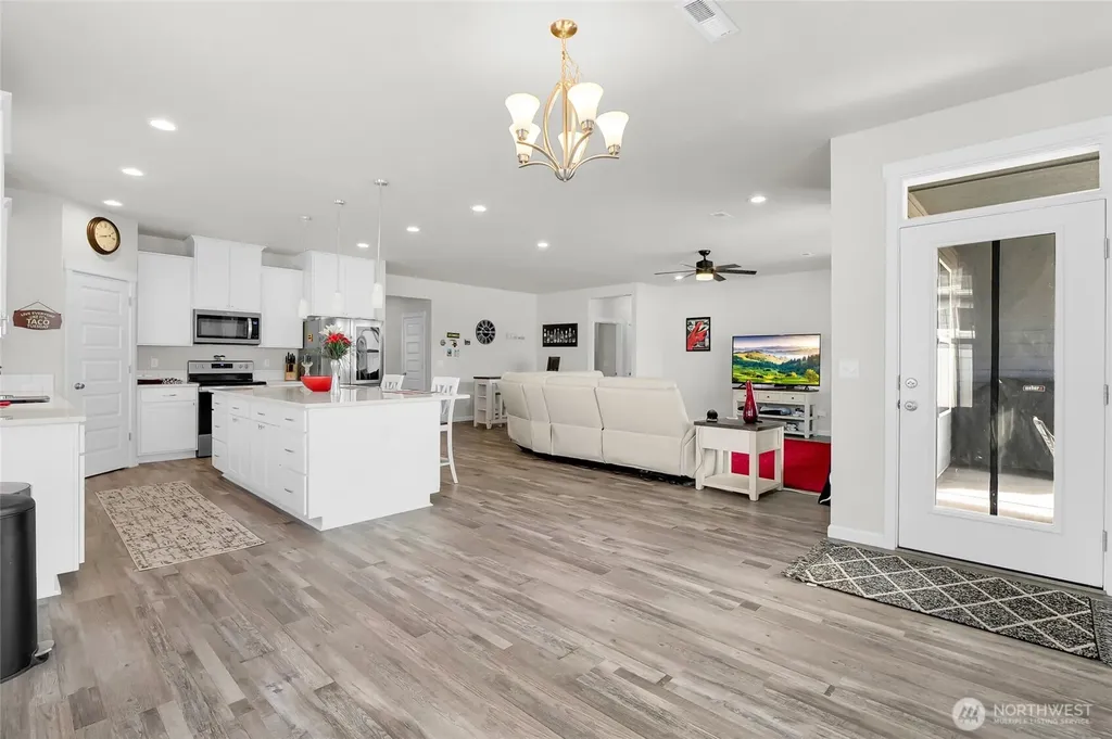 4705 W Merlin Street Moses Lake WA 98837