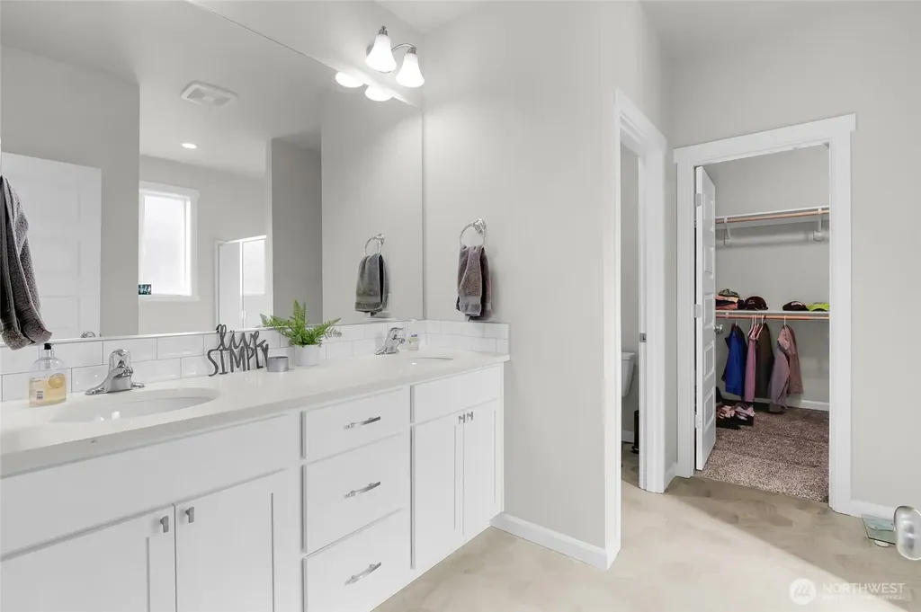 4705 W Merlin Street Moses Lake WA 98837