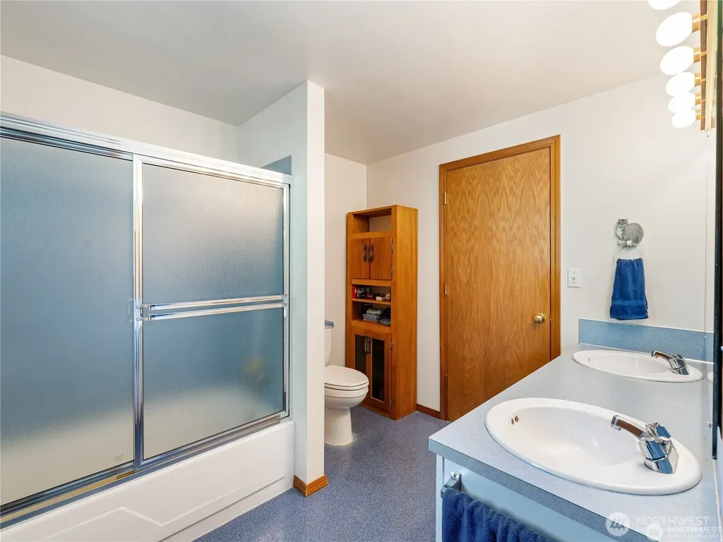 1205 S Walnut Street Burlington WA 98233