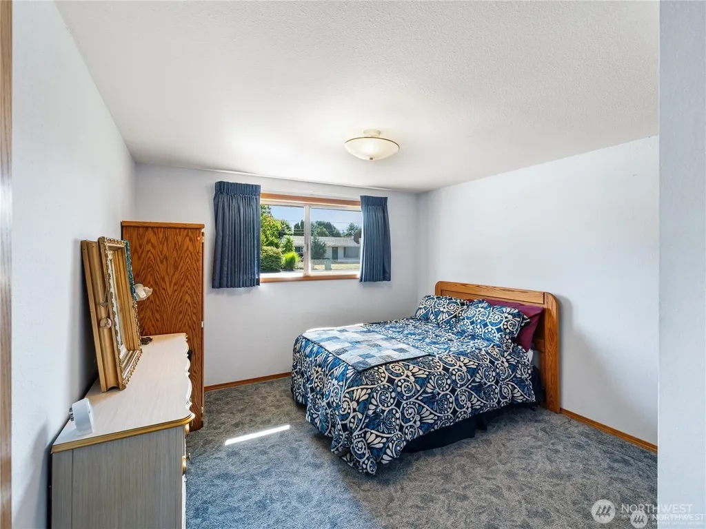 1205 S Walnut Street Burlington WA 98233