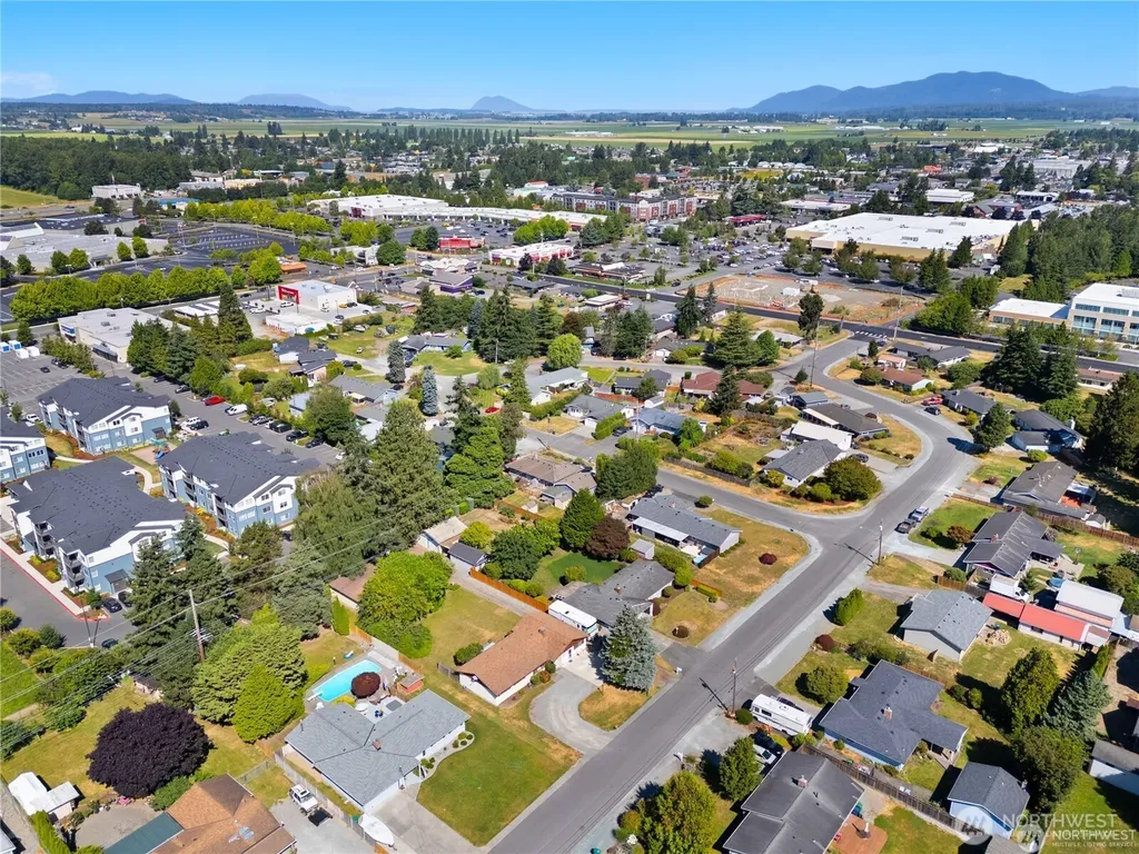 1205 S Walnut Street Burlington WA 98233