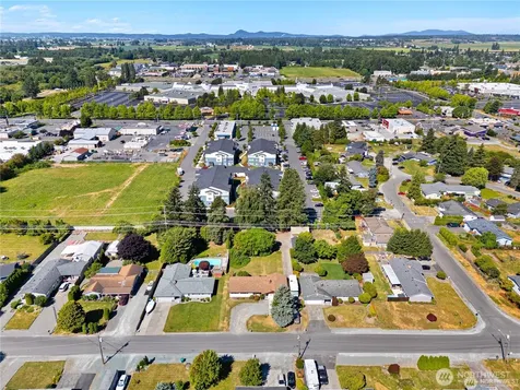 1205 S Walnut Street Burlington WA 98233