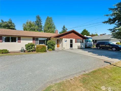 1205 S Walnut Street Burlington WA 98233