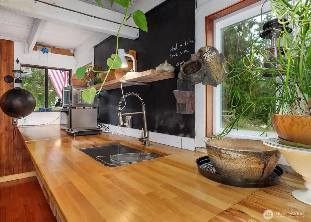789 Marshall Road Sequim WA 98382
