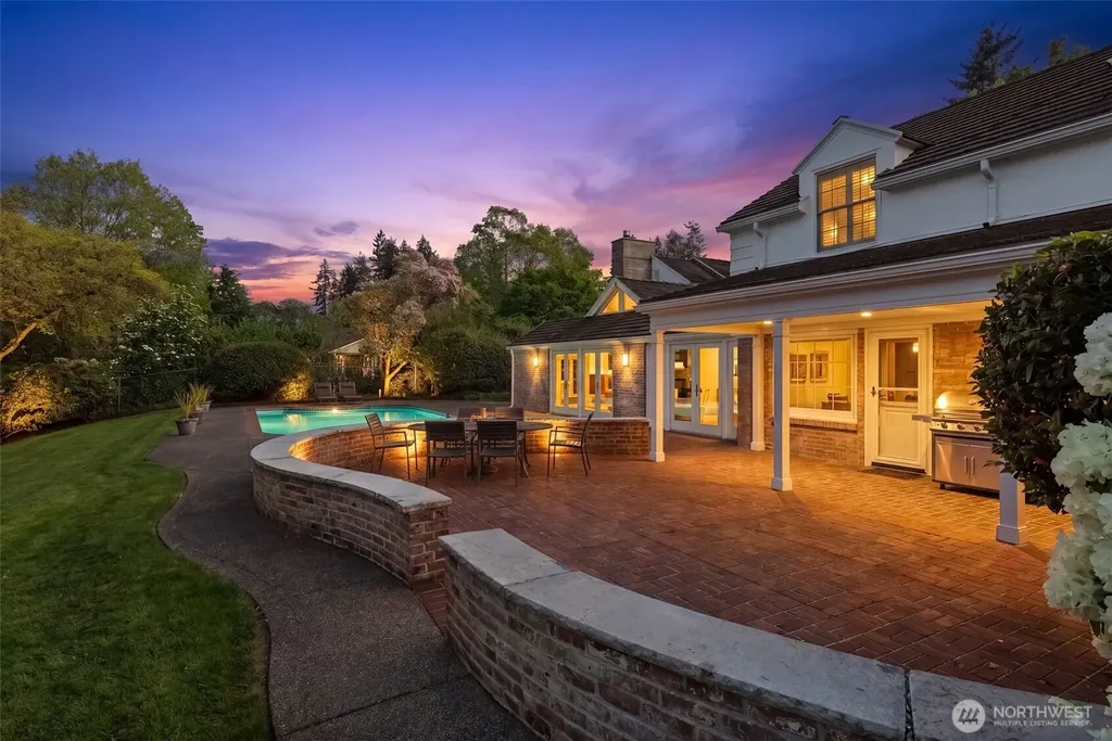 11309 Clovercrest Drive SW Lakewood WA 98499