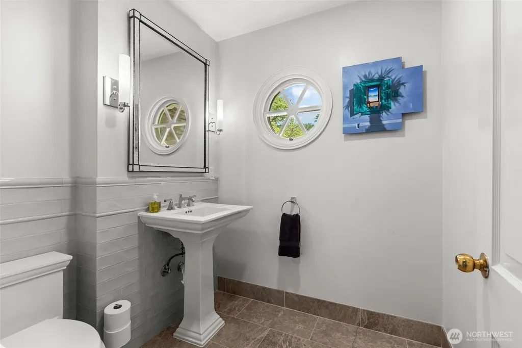 11309 Clovercrest Drive SW Lakewood WA 98499