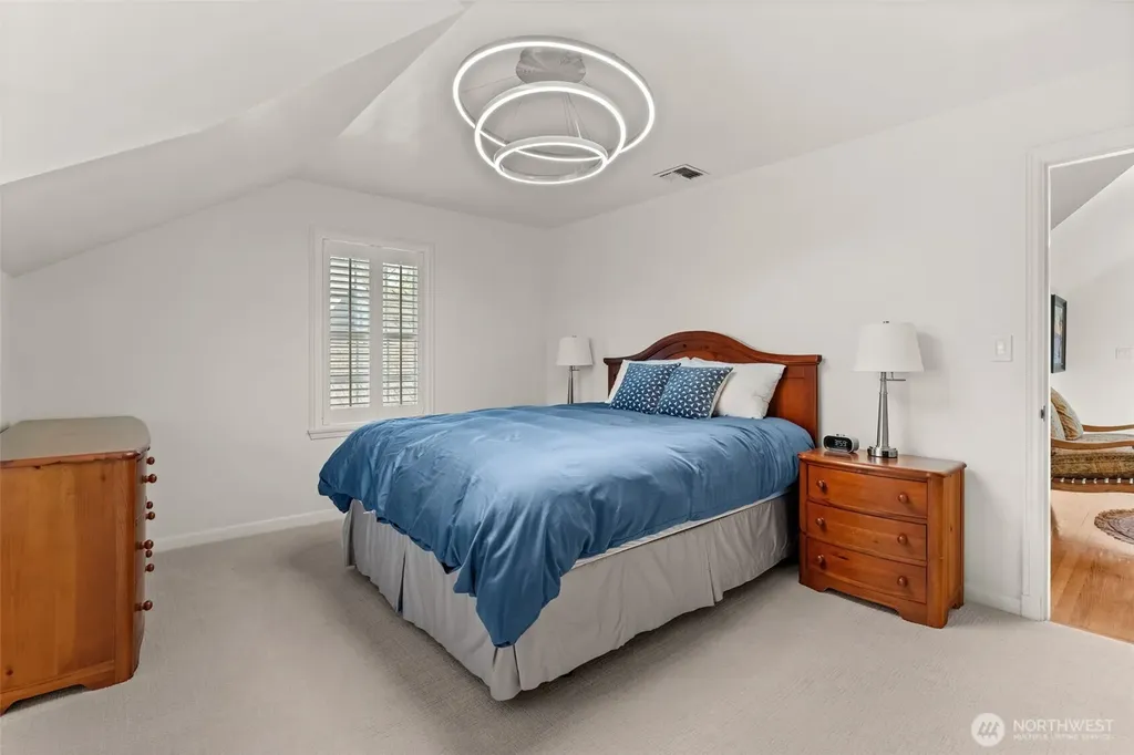 11309 Clovercrest Drive SW Lakewood WA 98499