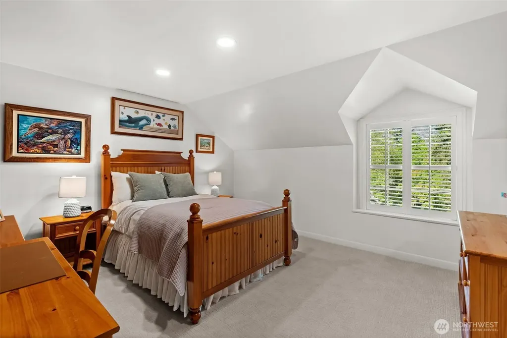 11309 Clovercrest Drive SW Lakewood WA 98499