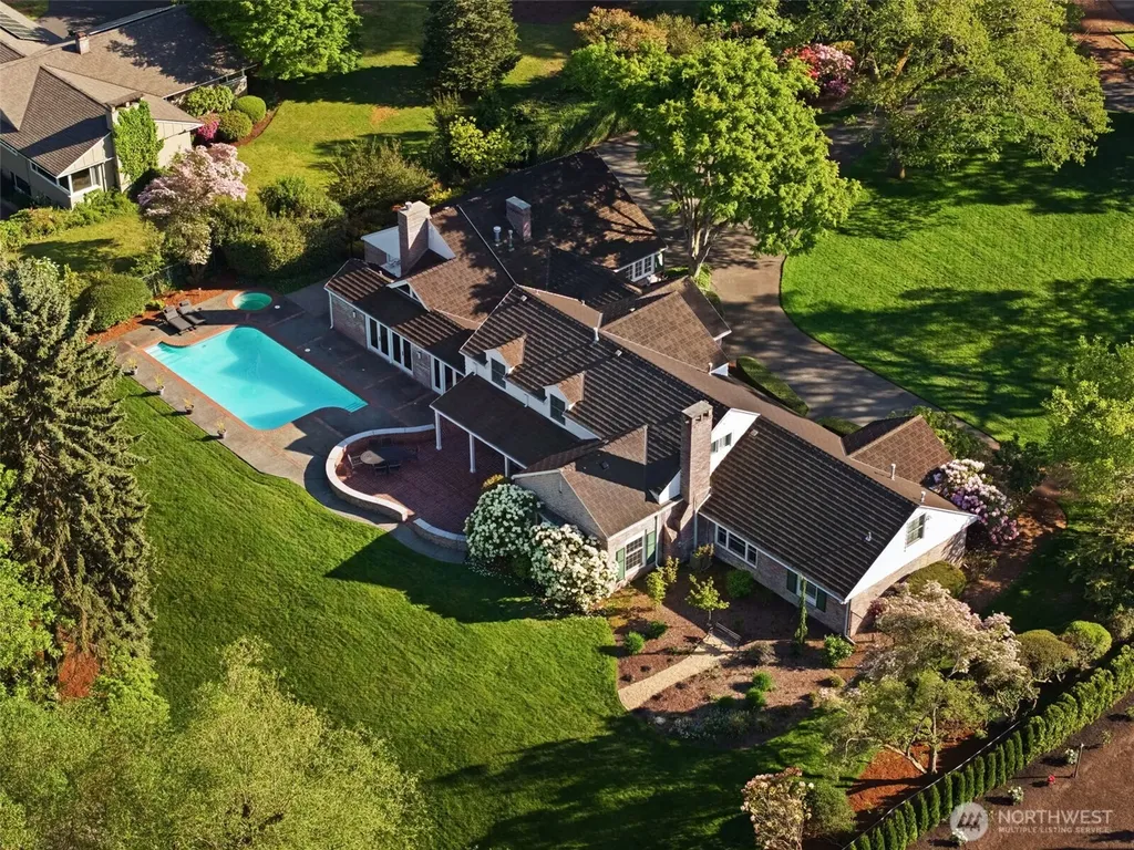 11309 Clovercrest Drive SW Lakewood WA 98499