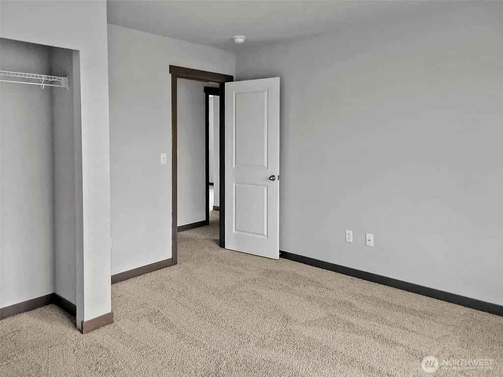511 Debbie Drive Sedro Woolley WA 98284