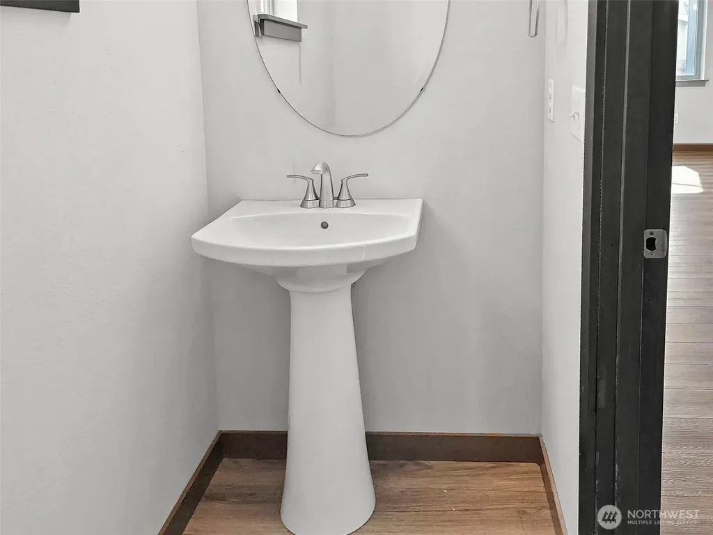 511 Debbie Drive Sedro Woolley WA 98284