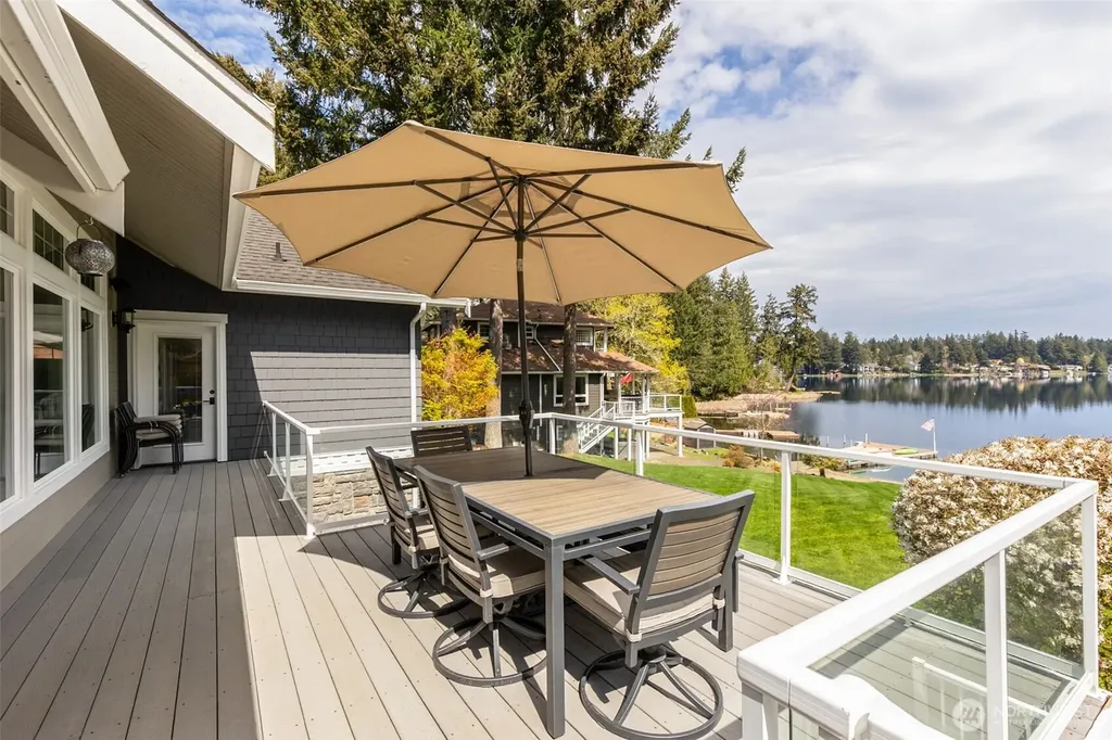 4022 Long Lake Drive SE Lacey WA 98503