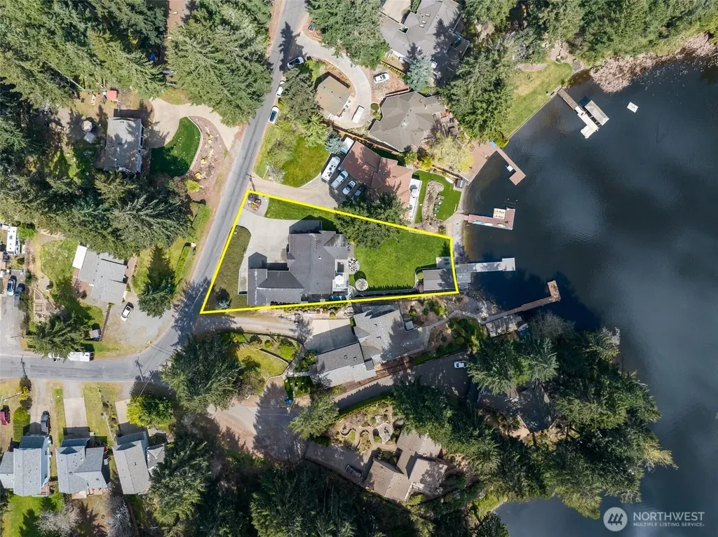 4022 Long Lake Drive SE Lacey WA 98503