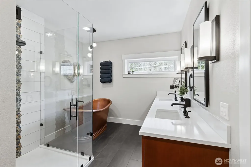4022 Long Lake Drive SE Lacey WA 98503