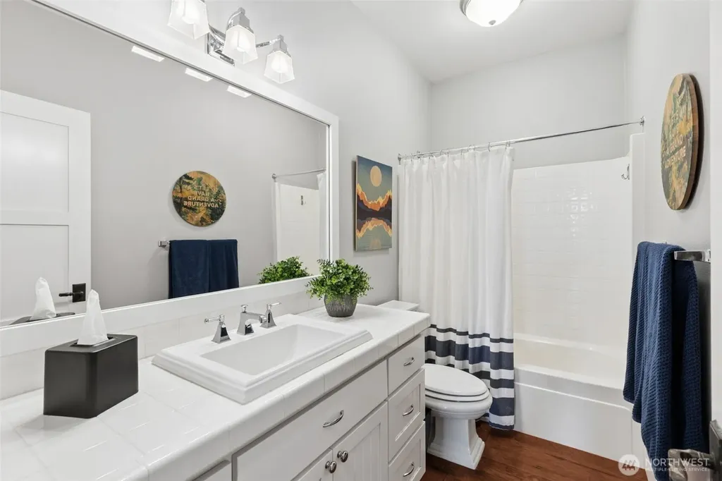 4022 Long Lake Drive SE Lacey WA 98503