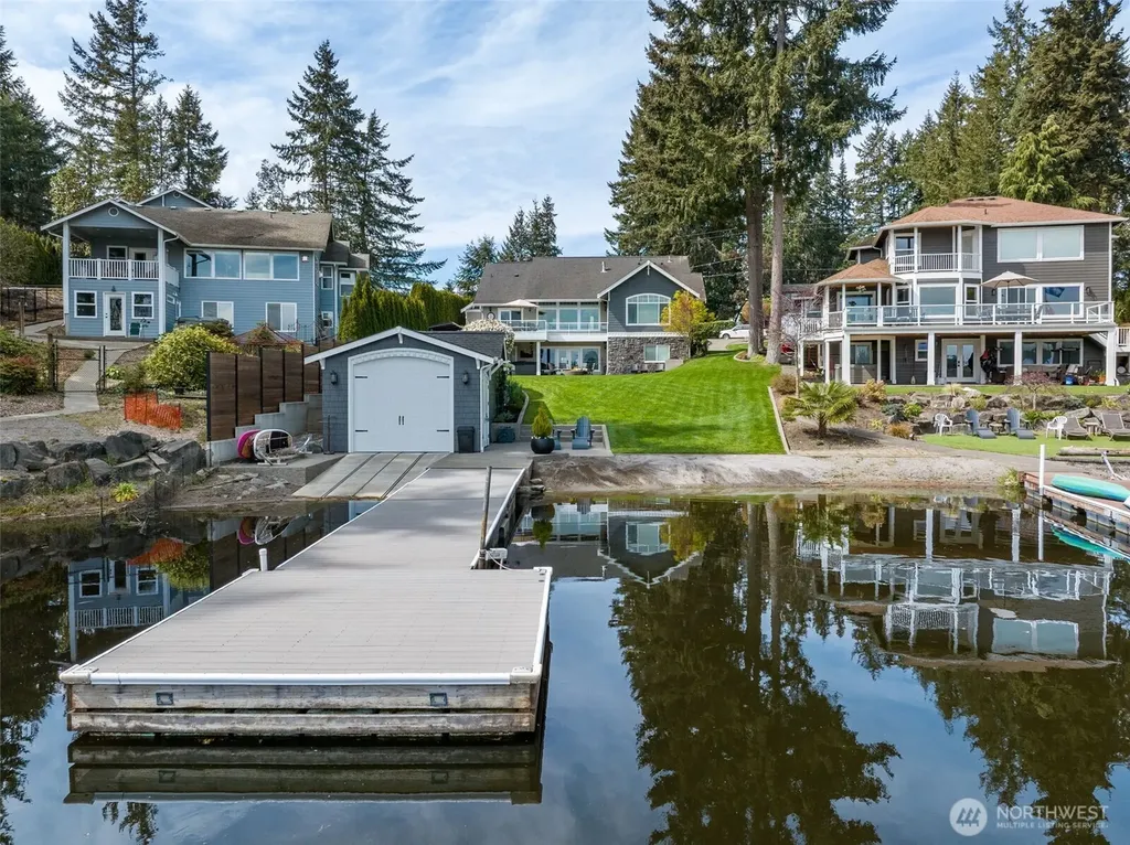 4022 Long Lake Drive SE Lacey WA 98503