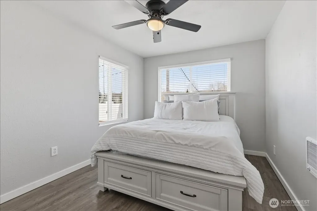 328 Sunny Drive Electric City WA 99123