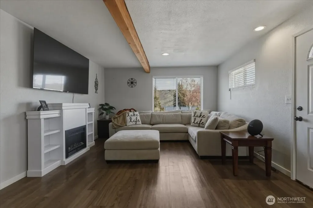 328 Sunny Drive Electric City WA 99123