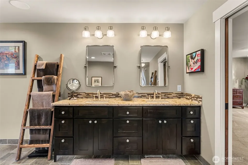 810 Briarwood Drive East Wenatchee WA 98802