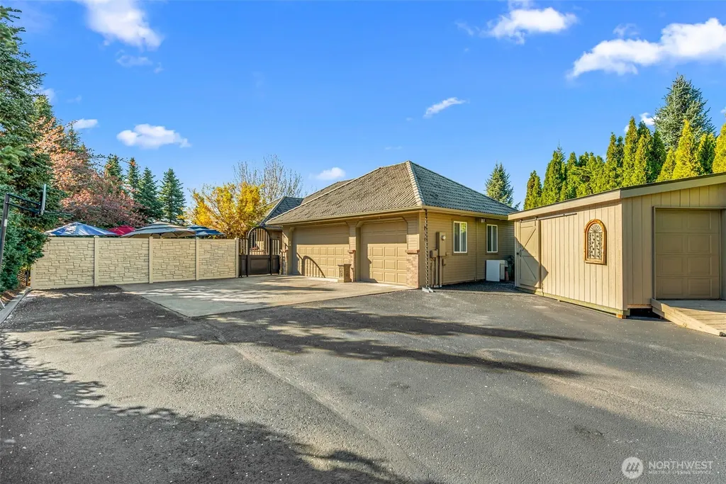 810 Briarwood Drive East Wenatchee WA 98802