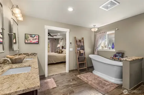 810 Briarwood Drive East Wenatchee WA 98802