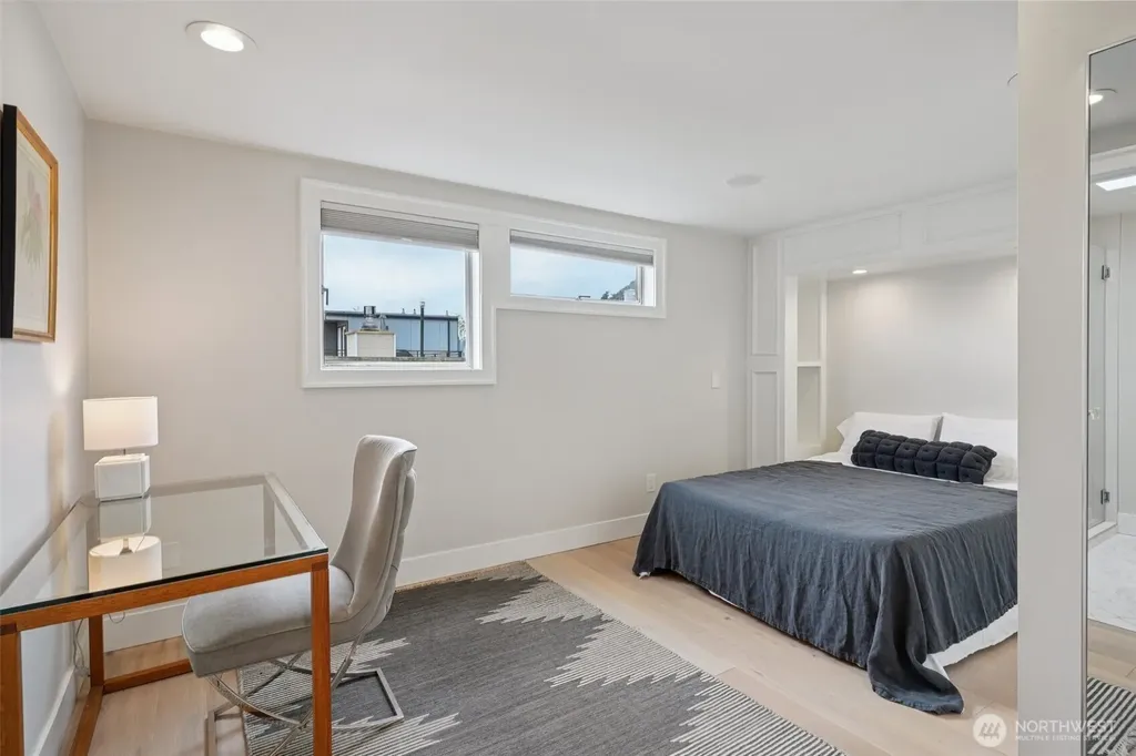 2134 Waverly Place N Seattle WA 98109