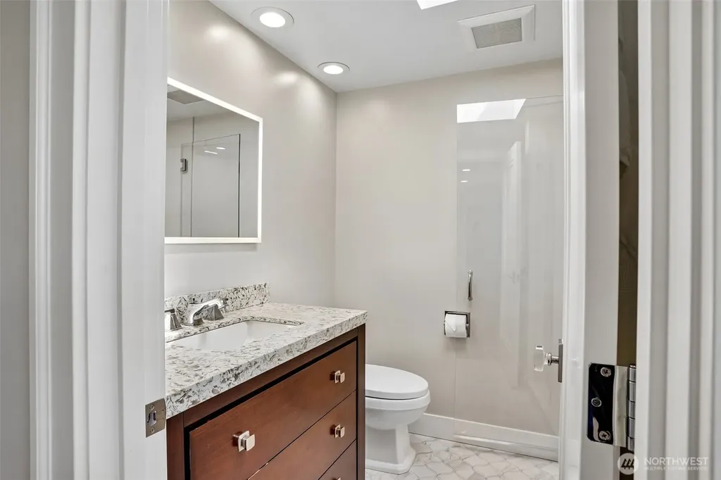 2134 Waverly Place N Seattle WA 98109