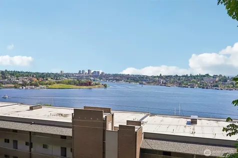 2134 Waverly Place N Seattle WA 98109