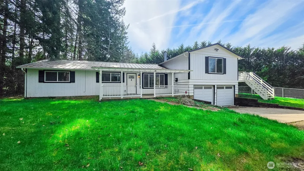 55 Meadowood Drive Elma WA 98541