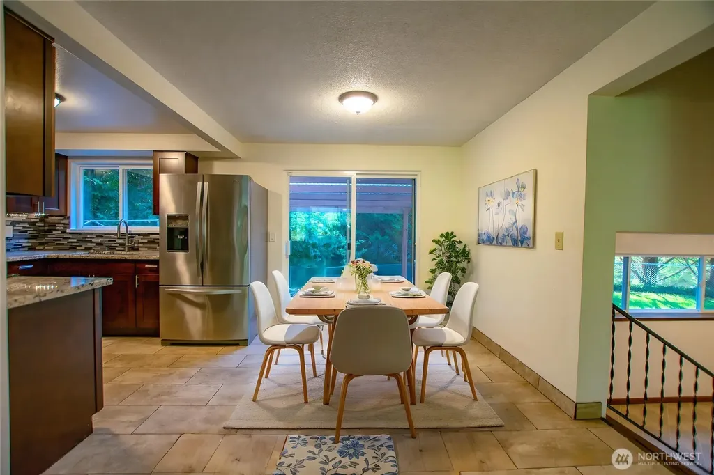 55 Meadowood Drive Elma WA 98541