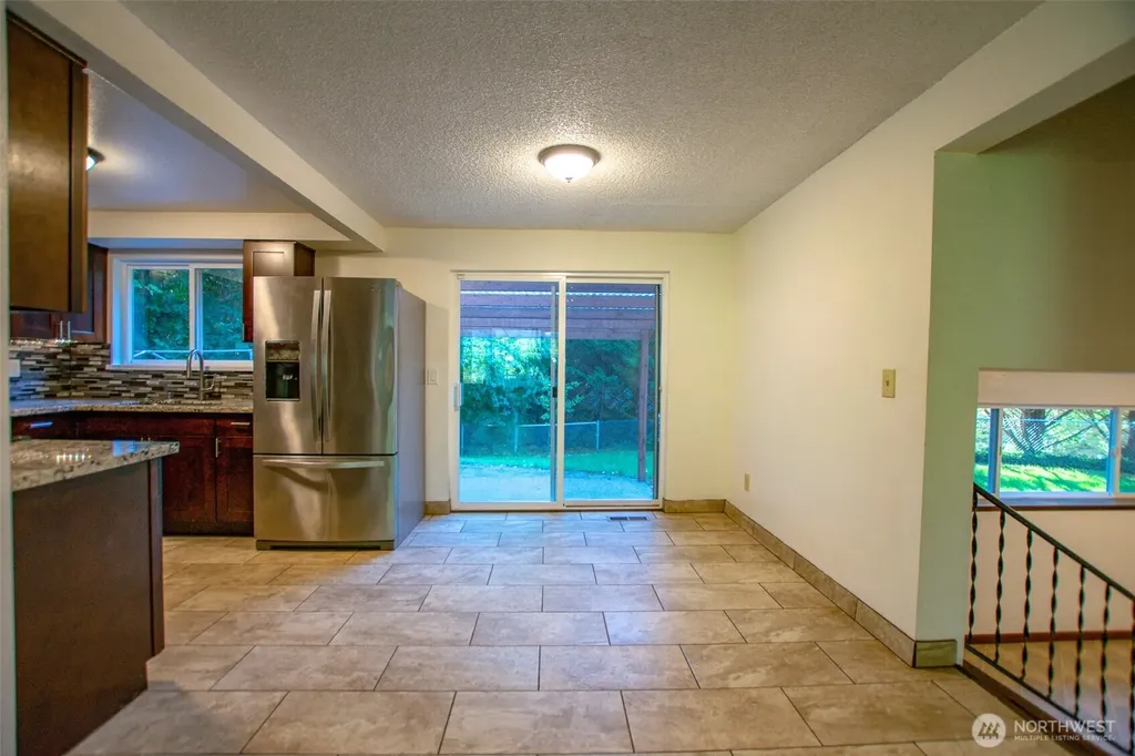 55 Meadowood Drive Elma WA 98541