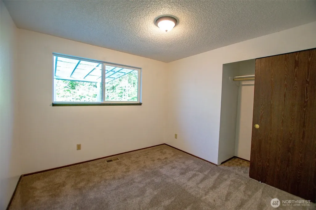 55 Meadowood Drive Elma WA 98541