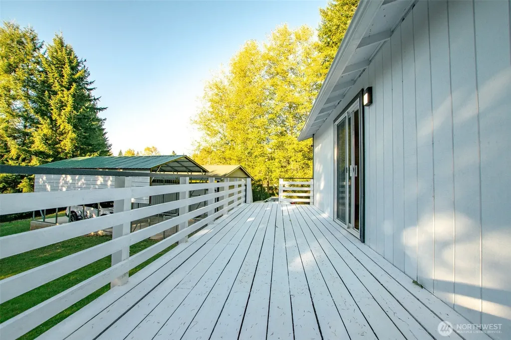 55 Meadowood Drive Elma WA 98541