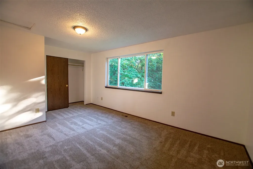 55 Meadowood Drive Elma WA 98541