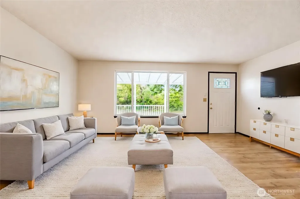 55 Meadowood Drive Elma WA 98541