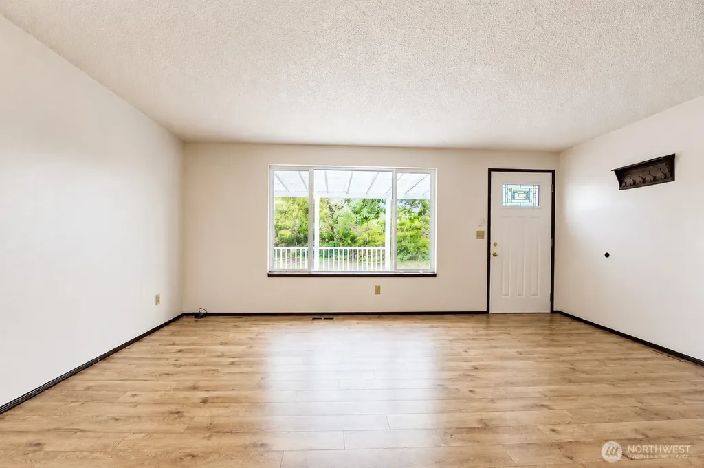 55 Meadowood Drive Elma WA 98541