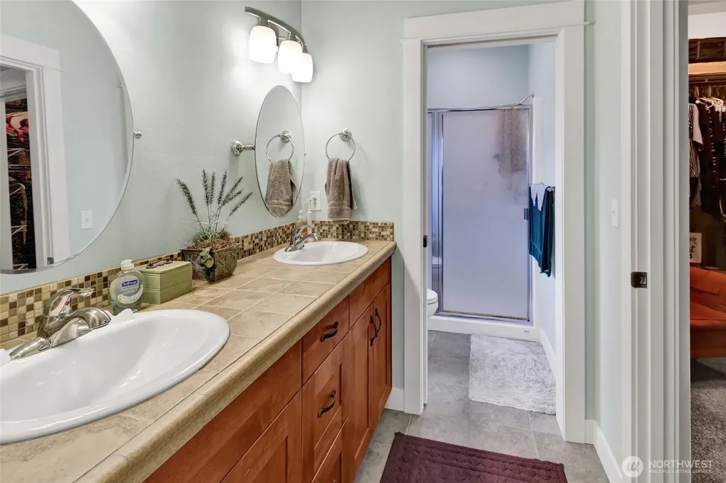 1534 Scenic Place Lynden WA 98264