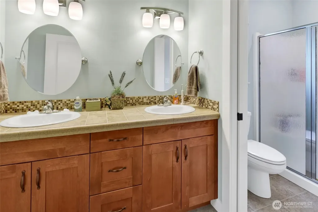 1534 Scenic Place Lynden WA 98264