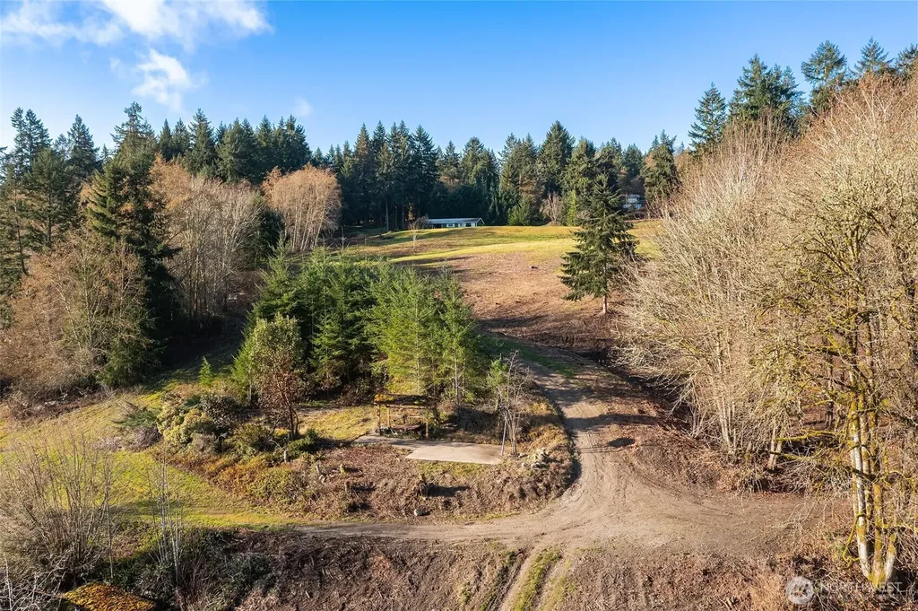 1157 12th Avenue Fox Island WA 98333